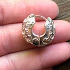 *HOST PICK* Baroque Huggie Hoop Earrings *NEW*